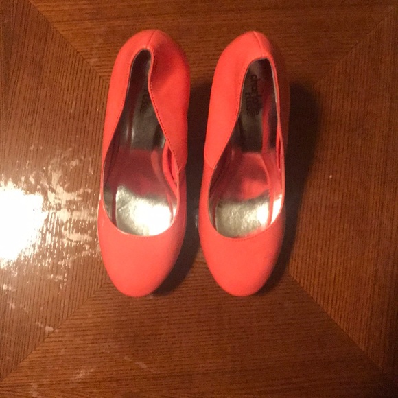 Pink / Coral Charlotte Russe High Heels - Picture 2 of 6